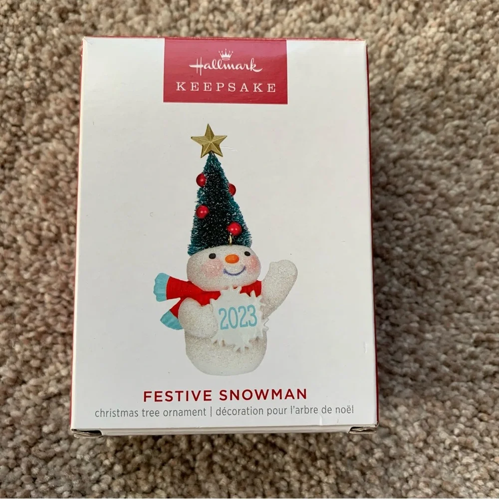 Hallmark Keepsake Christmas Ornament 